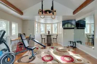 Chic Boulder Mountain Home w/ Hot Tub + Views - Balkon