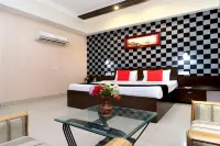 Hotel the Taksonz (Opposite Railway Station Ludhiana) Các khách sạn gần Sân Bay Ludhiana
