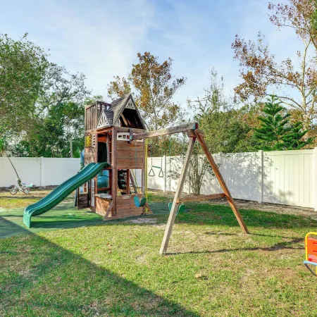 3 Mi to Marina: Riverview Family Home w/ Lanai!
