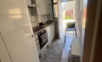 Sunny Gardens London House Retreat