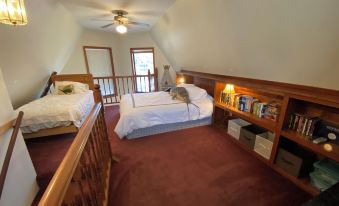 Lakefront Aframe Cabin in Hardy on Kiwanie Lake with Kayaks and Private Dock