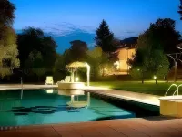 Castle Hotel Grof Degenfeld Superior - Pools