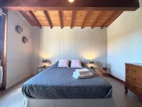 House with Pool in the Luberon for 6 People