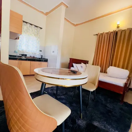 golden hotel and apartments