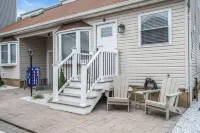 Walk 2 Beach with Towels & Linens, Coffee, BBQ Grill and AC Hotels near John F. Peto Studio Museum