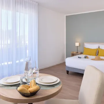 Quality Aparthotel Ploërmel Отели в г. Плоэрмель