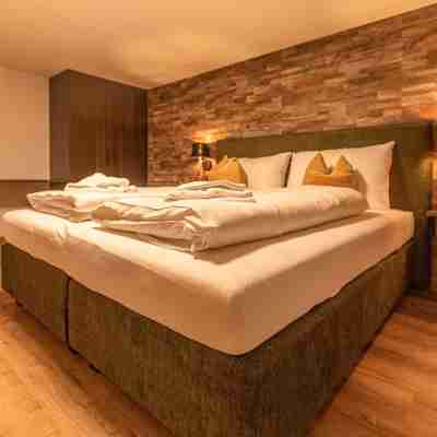 Tevini Boutique Suites - Apartment Water Rooms