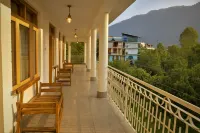 Beholden Stay and Cafe - A Luxury Boutique Hotel in Manali