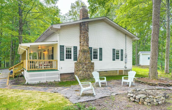 Secluded Lodge Stay Day Trip to Audra State Park!