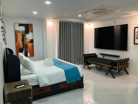 The Penta Beach Resort Отели рядом с достопримечательностью «Gasera liwliwa»