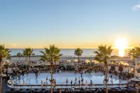 Hotel del Coronado - Sea View