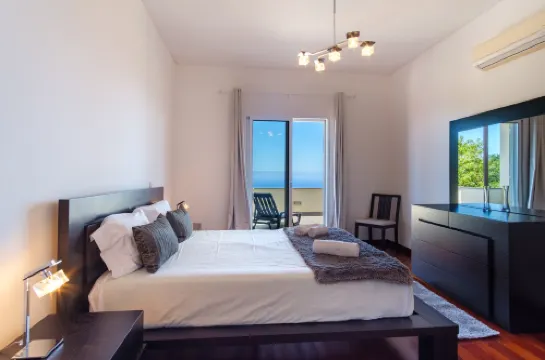 GuestReady - Spacious Stay with sea view