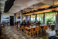 The Forest Club Resort Отели в г. Varai T. Need