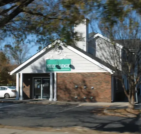 Stay Lodge Charlotte Отели рядом с достопримечательностью «Rivergate»
