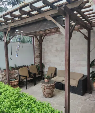 3-bedroom townhome in welcoming Comayagua with WiFi, fitness room, AC Отели в г. Комаягуа