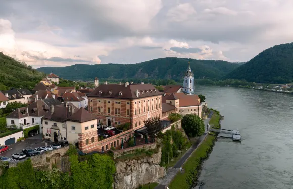 杜倫施坦城堡酒店