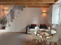 Charming townhome in delightful Montemor-o-Novo with WiFi, AC Hotel a Montemor-o-Novo