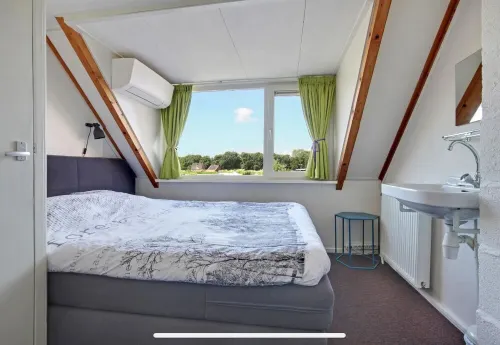 Vacation home near the beach and the cities of Amsterdam and Haarlem. Hotel a Beverwijk