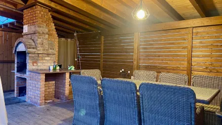 Cozy Cabin next to Cheile Turzii in a quite village with WIFI