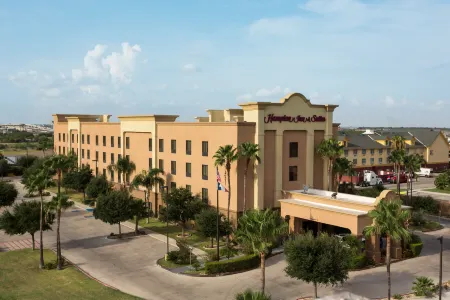 Hampton Inn & Suites Pharr Отели рядом с достопримечательностью «Pharr Vanguard Academy Nature & Birding Center»