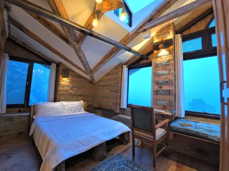 ART Naggar-Winter Bliss suite ft. Hottub&Fireplace