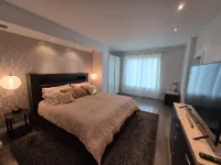 Luxury 4 Bedroom Home Hotels in Steinbach