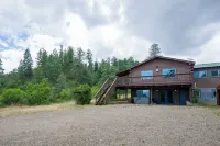 Hot Tub & Mtn Views - Peaceful Pagosa Springs Retreat Minutes to Town  & Trails