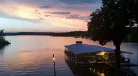 Lakefront Lodge on Table Rock Short Commute to Branson & Shows 6bedrooms/4+baths