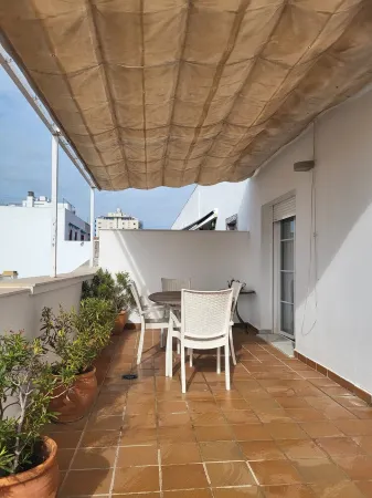 APARTMENT WITH A/C IN THE CENTER OF SANLUCAR DE BARRAMEDA. SILENT STREET.