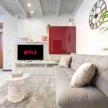 Astra-Timeless Elegance in Como City Center Others