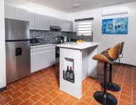 Deany's UpTop Luxury Suite