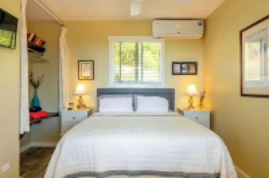 Romantic Private Hermosa Beach House -Clean, Quiet & Safe, Amazing Ocean Views! Hotels in Playa Hermosa