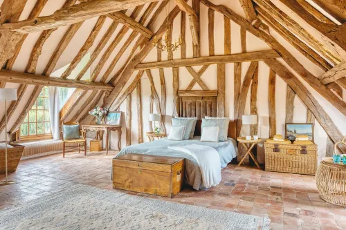 Historic property with swimming pool and park, between Paris and Rouen, near Giverny Hotels in Saint-Étienne-sous-Bailleul