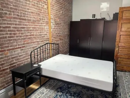 Historic Market St Apartment Отели в г. Корнинг