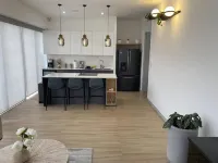 Charming 3-bedroom condo with undisturbed views of Caroline Park. Hotels in Puembo