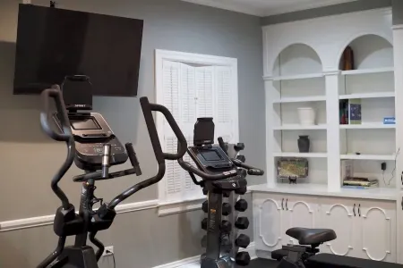 French Quarter-Style Downtown Executive Apartment Отели в г. Паскагула