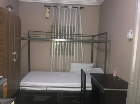 Cozy studio with WiFi, AC in enjoyable Tamale