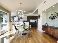 Mid Century View Home in Calabasas Hotels in Calabasas