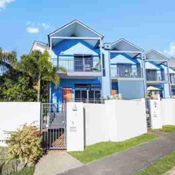 Manly Beach View Townhouse Haven - Coastal Retreat walk to the shops and water! Hotel Exterior
