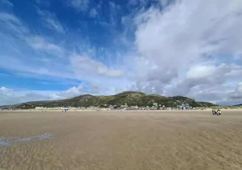 Stunning Luxury Sea View 4 Bedroom Apartment