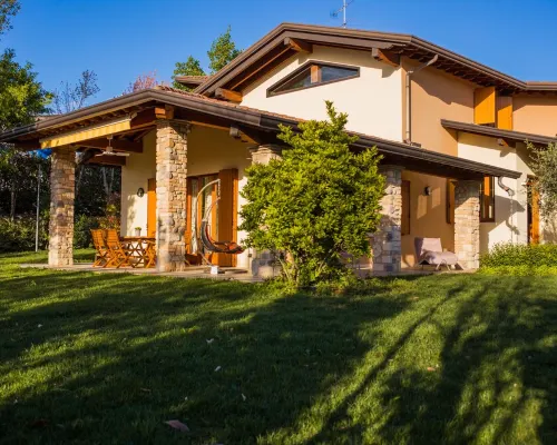 Cozy villa Hotels in Lonato del Garda