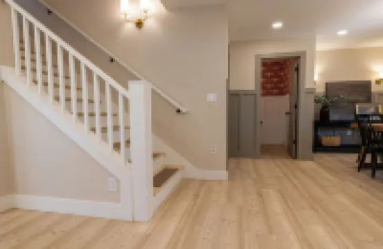 Charming 3-bedroom house in wonderful Downtown Greenville Area 帕克酒店