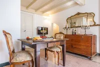 La Stanza di Felline 101 con Idromassaggio