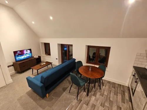 Superior 1 Bed Apartment Amesbury Town Centre, Stonehenge Hotels in Amesbury