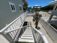 Spacious 4-bedroom vacation home minutes to John Pennekamp Coral Reef State Park