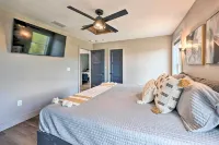 Lavish Riverfront Escape w/ Gas Grill! - parking