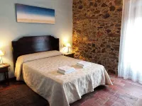 Beautiful stone house, 4 double rooms each.