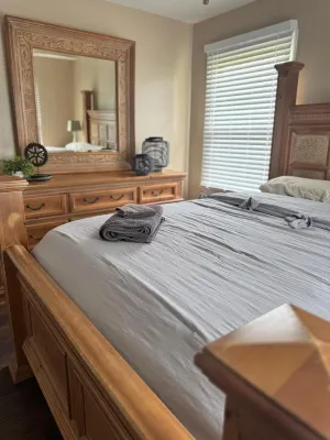 Beautiful Rustic Murfreesboro Home just minutes from I24, MTSU and more Hotels near Shree Swaminarayan Gadi Mandir tennessee