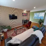 High Set 1 bedroom apartment with views central Atherton
