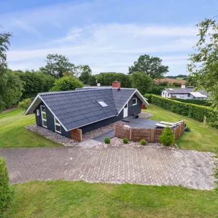 "Erke" - 800m from the sea
